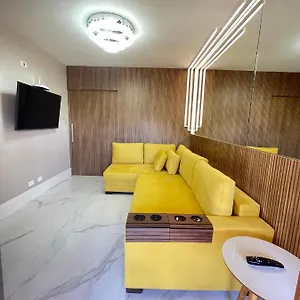 https://flat-da-babi-luxuoso-e-300mb-wifi.camposdojordaohotels.net